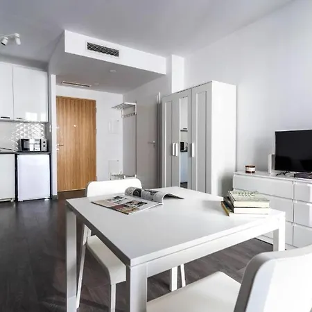 Golden Solidarnosci 60b 11 Apartment *